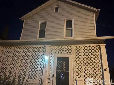 Main picture of 601 Highland Ave
