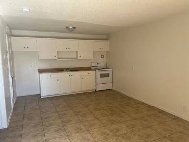 Main picture of 3720 Royal Crest St