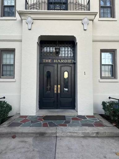 Main picture of One Oakland Terrace