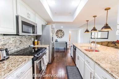 Main picture of 8132 E Jackrabbit Rd