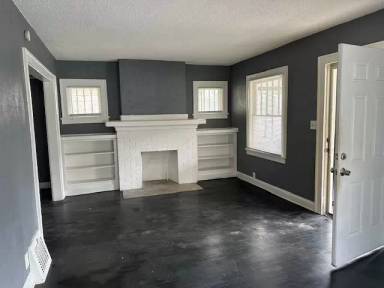 Main picture of 5336 Highland Ave