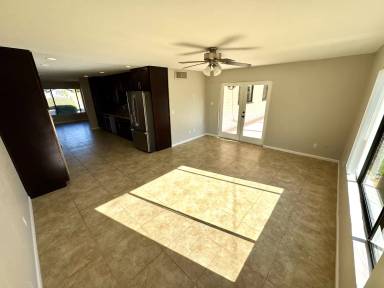 Main picture of 8643 E Edgemont Ave
