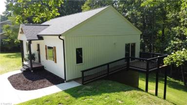 Main picture of 148 Buena Vista Dr