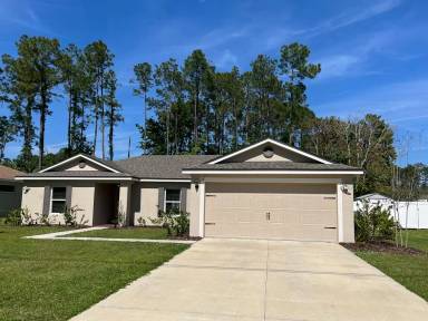 Main picture of 45 Rickenbacker Dr