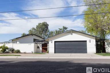 Main picture of 5210 N 18th St