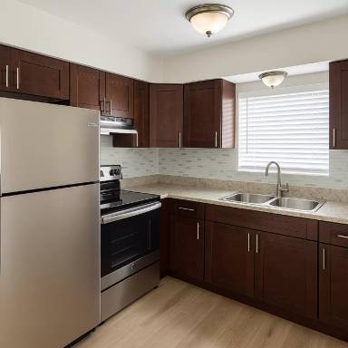 Main picture of 875 SW 4th Ct