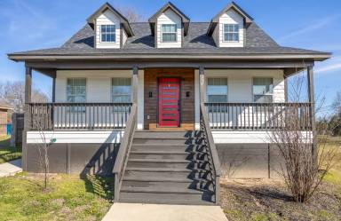 Main picture of 1004 Davis Ave