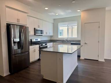 Main picture of 5208 Surfwalk Way Unit 154