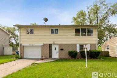 Main picture of 4641 E 13th Pl
