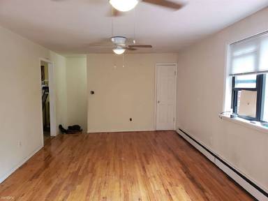 Main picture of 1737 Willoughby Ave
