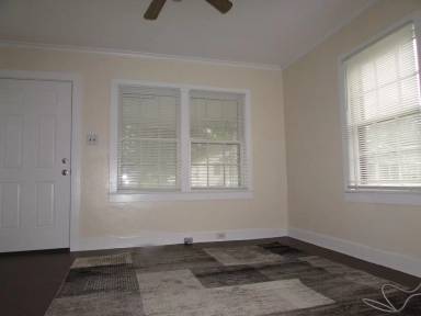 Main picture of 1906 Gay St