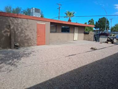 Main picture of 1745 E Broadway Rd