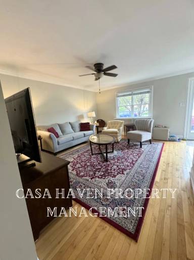 Main picture of 502 W G St