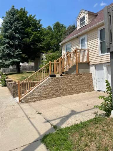 Main picture of 604 10th St SW