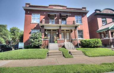 Main picture of 2719 Michigan Ave