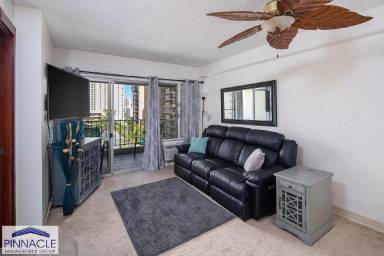 Main picture of 955 Ala Lilikoi St