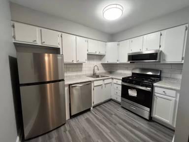 Main picture of Greenspire Oak Knoll Apartments