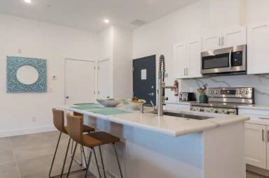 Main picture of 1254 Point Breeze Ave