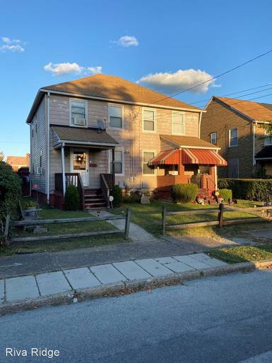 Main picture of 904 Miller Ave