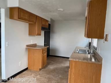 Main picture of 317 Knickerbocker Ave