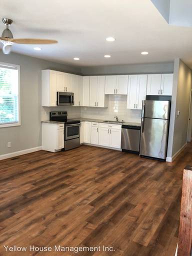 Main picture of 208 Howell St