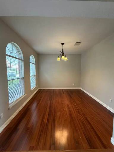 Main picture of 1609 Simsbury Dr