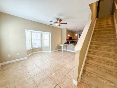 Main picture of 2946 SW 35th Pl