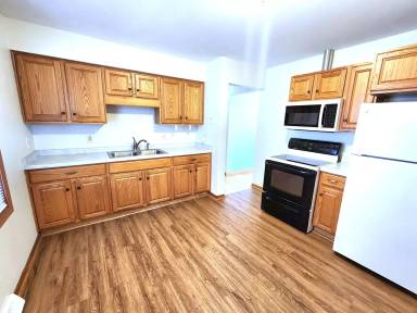 Main picture of 5921 N 66th St