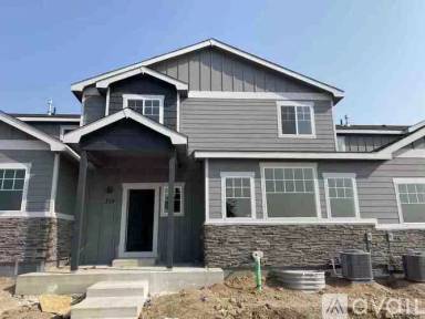Main picture of 712 Finch Dr