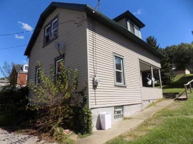 Main picture of 732 Delaware Ave