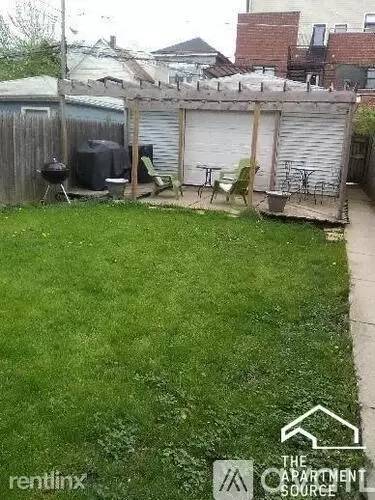 Main picture of 2130 W Iowa St