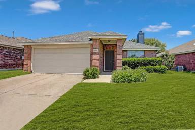 Main picture of 9908 Nixon Dr