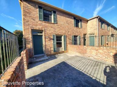 Main picture of 3071 Colonial Way