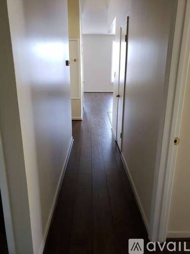 Main picture of 818 Center St