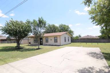Main picture of 306 N 8th St