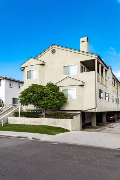 Main picture of 534 Illinois St