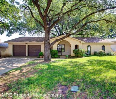 Main picture of 2319 Southcrest Dr