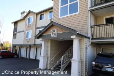 Main picture of 780 NW 185th Ave