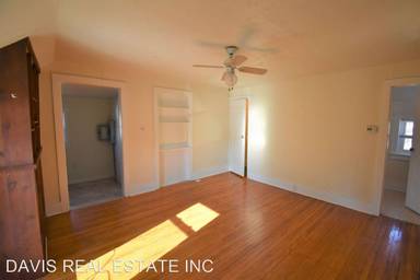 Main picture of 405 W Church St