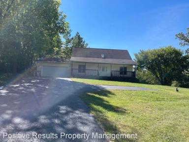 Main picture of 7497 E Rockton Rd