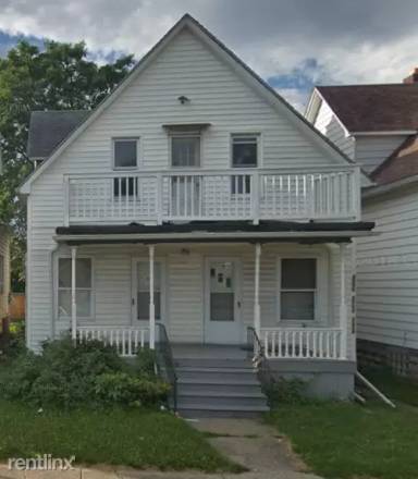 Main picture of 3000 Hanley St