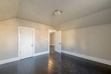 Main picture of 347 W 14th Ave