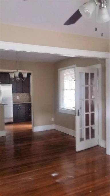 Main picture of 2727 Holt St