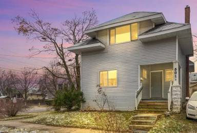 Main picture of 501 W Lenawee St