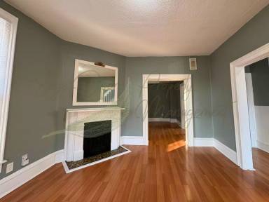 Main picture of 3510 Roberts St