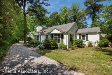Main picture of 164 Pinewood Rd