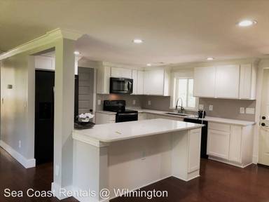 Main picture of 216 Brookdale Dr