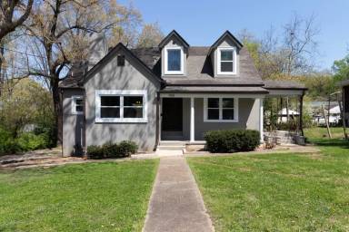 Main picture of 408 Oakland St