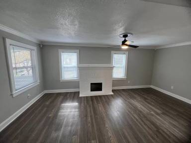 Main picture of 5118 Wabash Ave