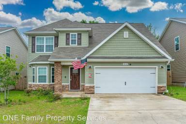 Main picture of 485 Eisenhower Dr